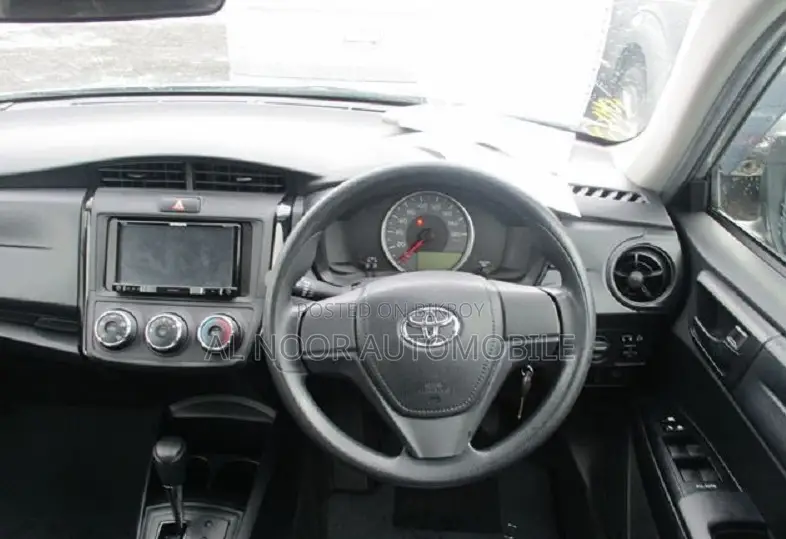 Toyota Axio 2021 Silver