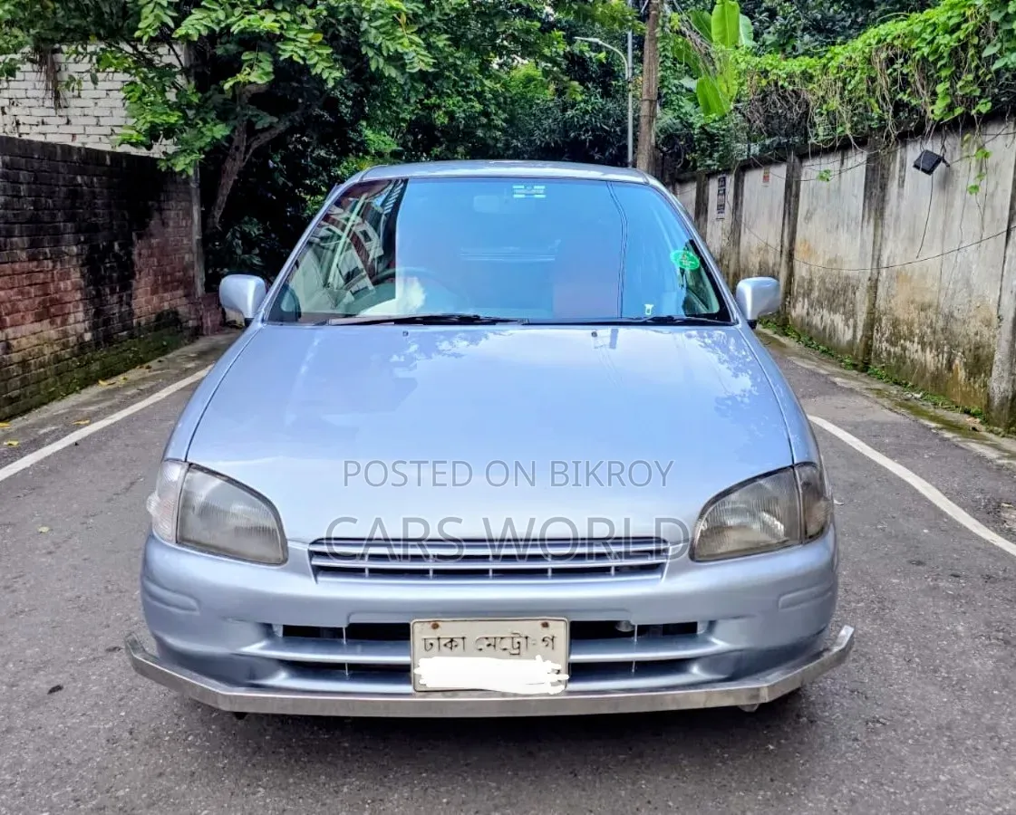 টয়োটা স্টারলেট ১৯৯৭ সিলভার