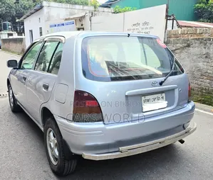 টয়োটা স্টারলেট ১৯৯৭ সিলভার