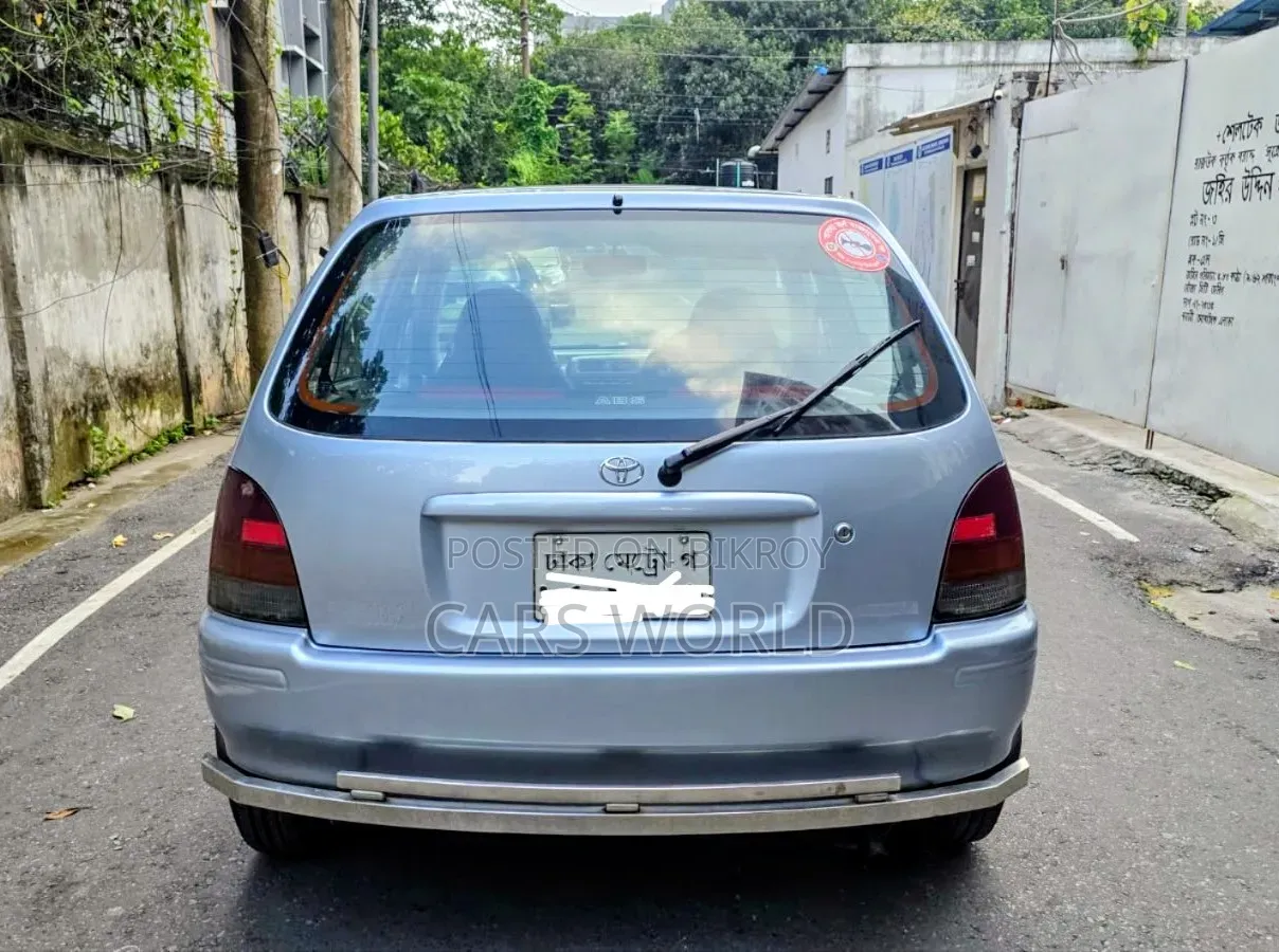 টয়োটা স্টারলেট ১৯৯৭ সিলভার