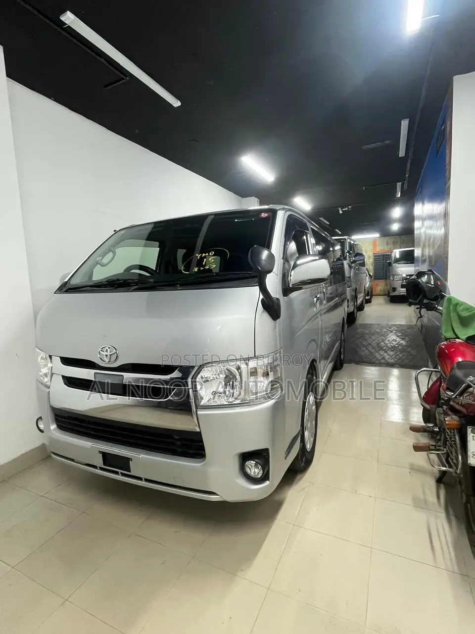 Toyota HiAce 2021 Silver