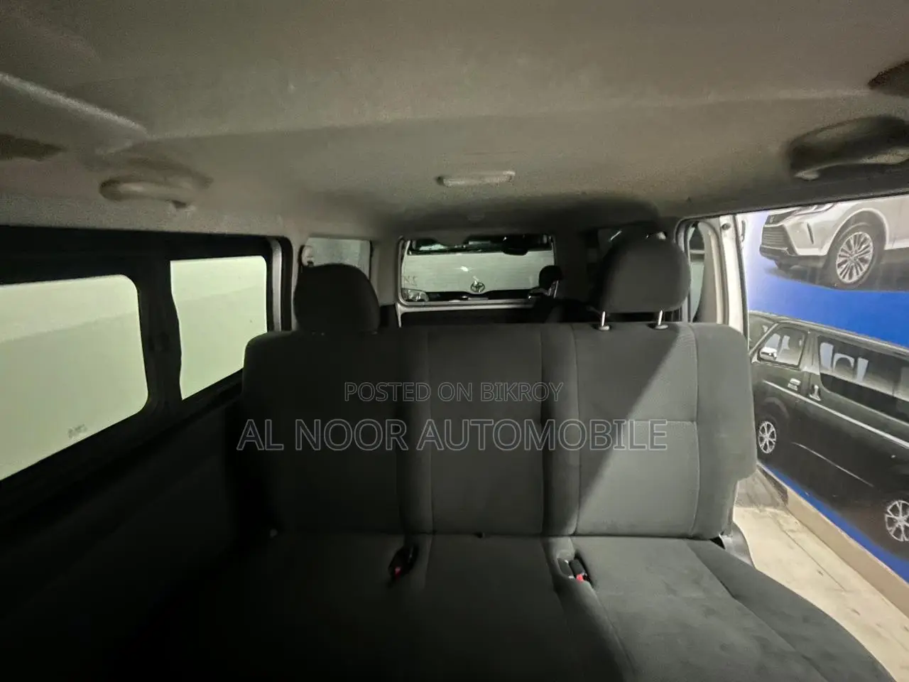 Toyota HiAce 2021 Silver