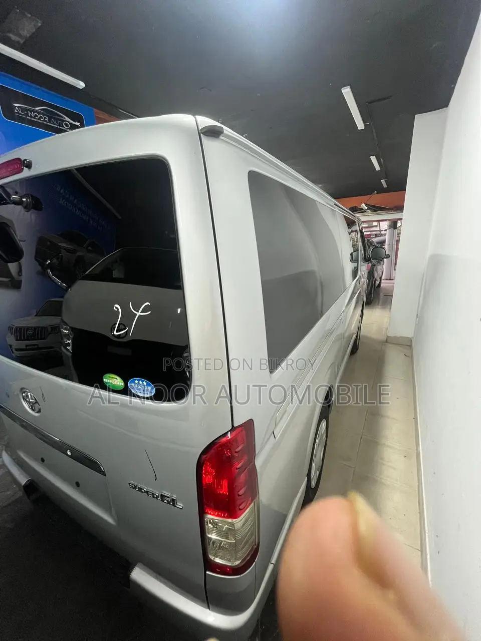 Toyota HiAce 2021 Silver
