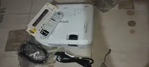 Epson EB-E01 3LCD XGA 3300 Lumens Projector