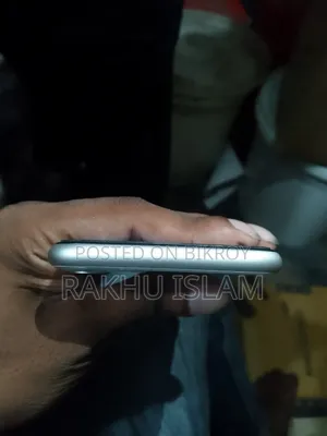 অ্যাপল আইফোন ১১ ১২৮ জিবি সাদা