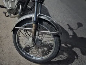 মোটরসাইকেল ২০০৯ লাল