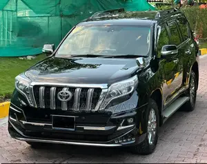 Toyota Land Cruiser Prado 2010 Black