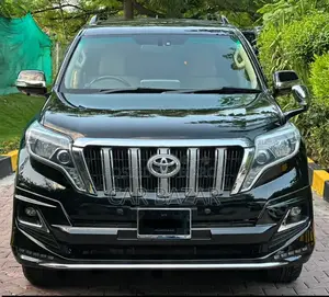 Toyota Land Cruiser Prado 2010 Black
