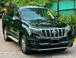 Toyota Land Cruiser Prado 2010 Black