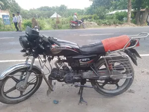 মোটরসাইকেল ২০১৮ কালো