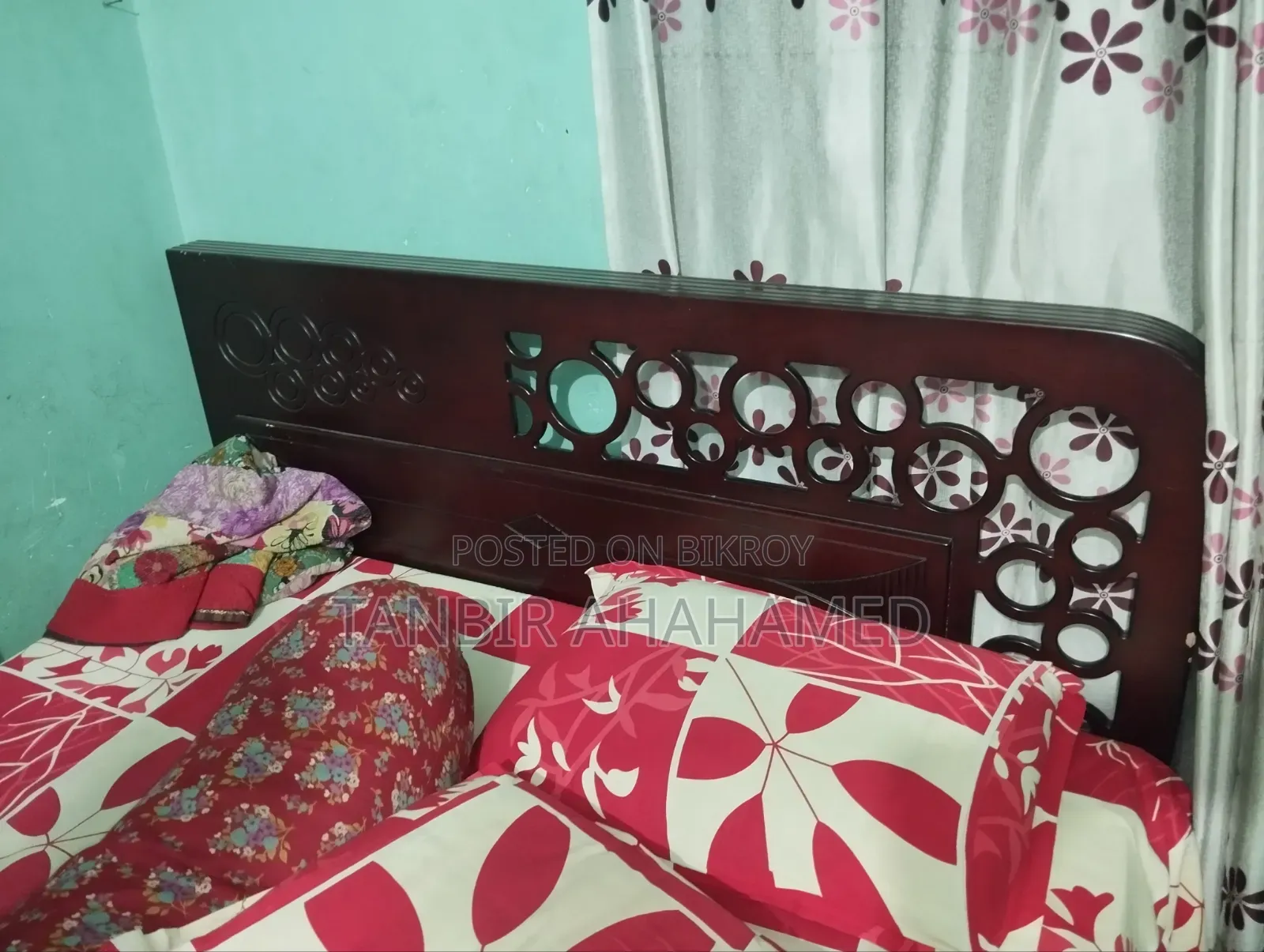 Selling an absolutely fresh bed