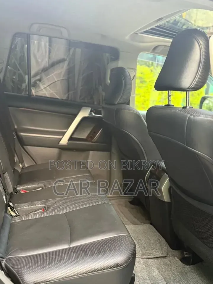 Toyota Land Cruiser Prado 2013 Black