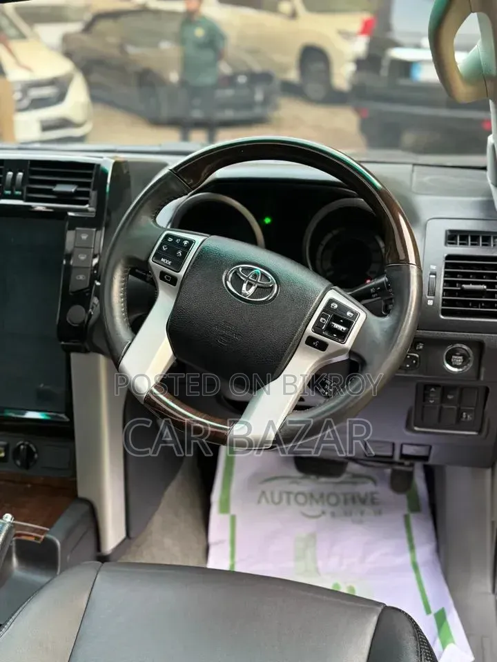 Toyota Land Cruiser Prado 2013 Black