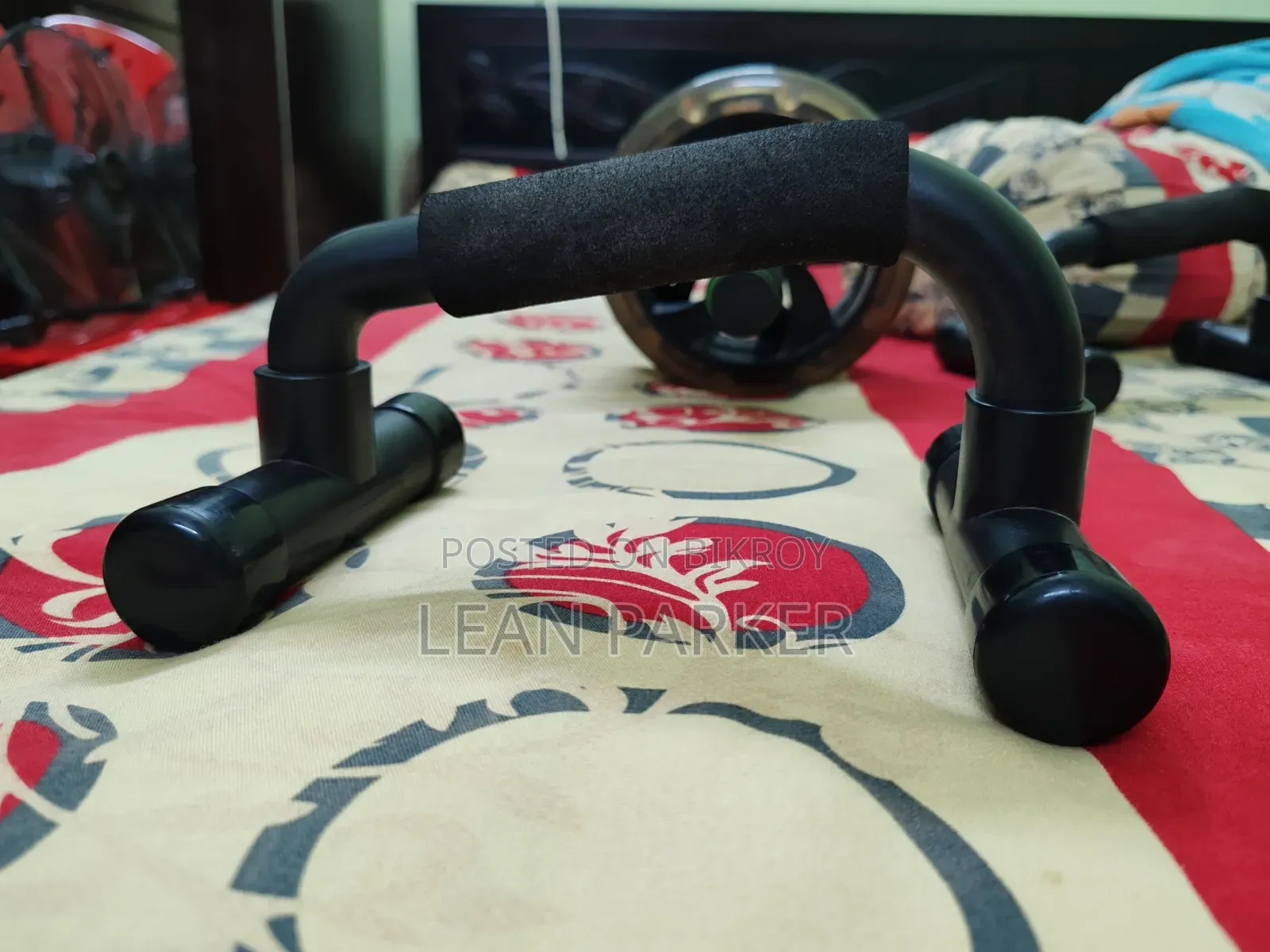 পুশ আপ বার এবং এব রোলার