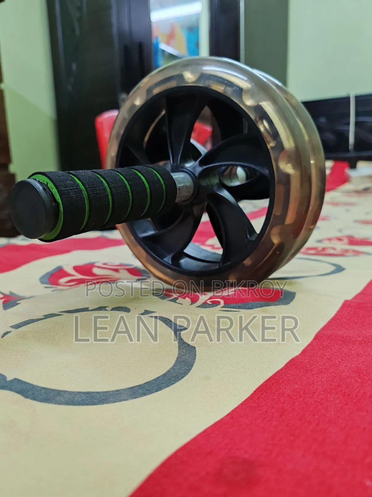 পুশ আপ বার এবং এব রোলার
