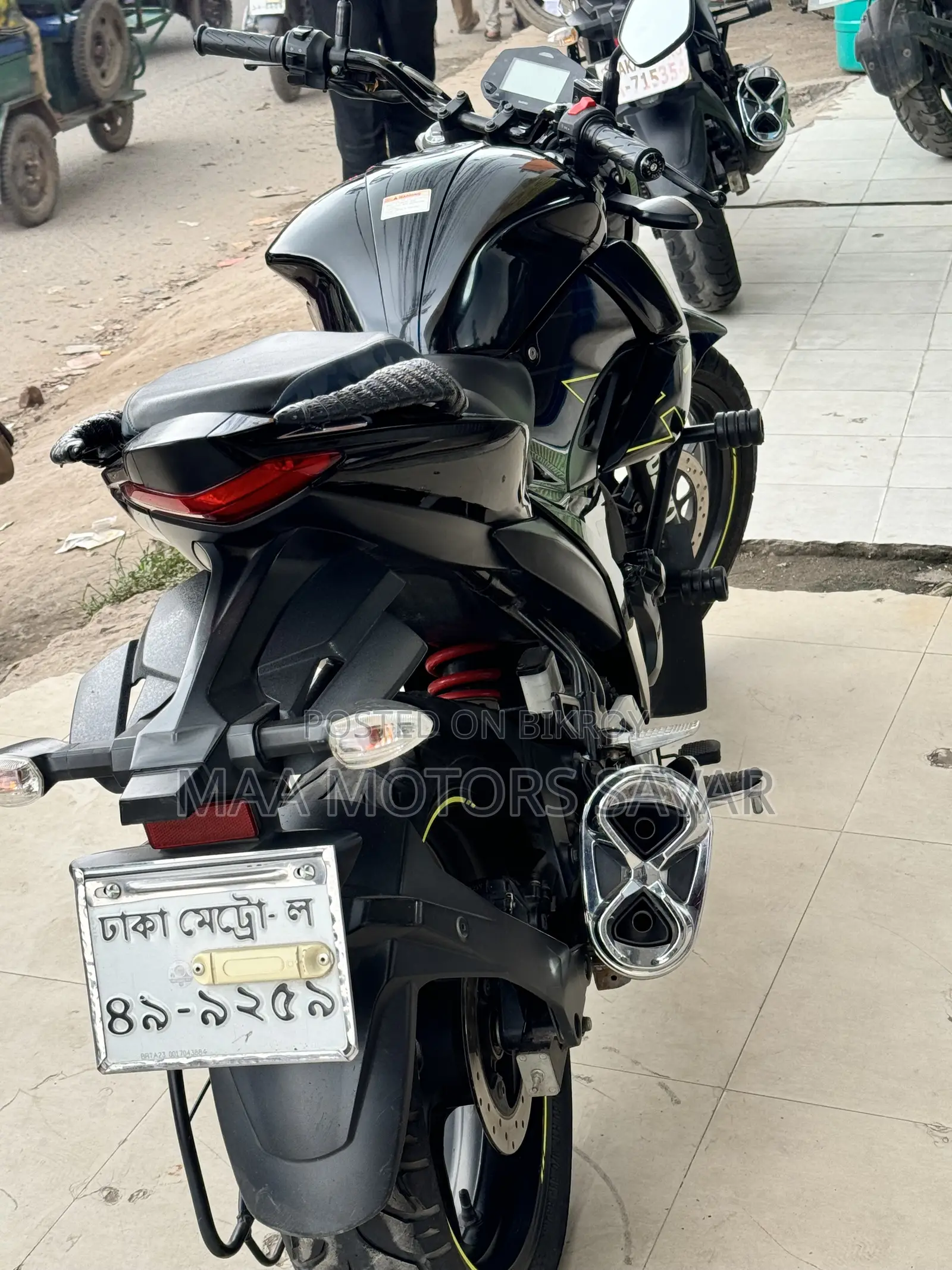 Suzuki 2024 Black