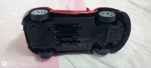 বাচ্চাদের খেলনা গাড়ি