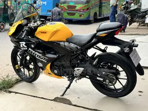 Suzuki GSX-R 2025 হলুদ