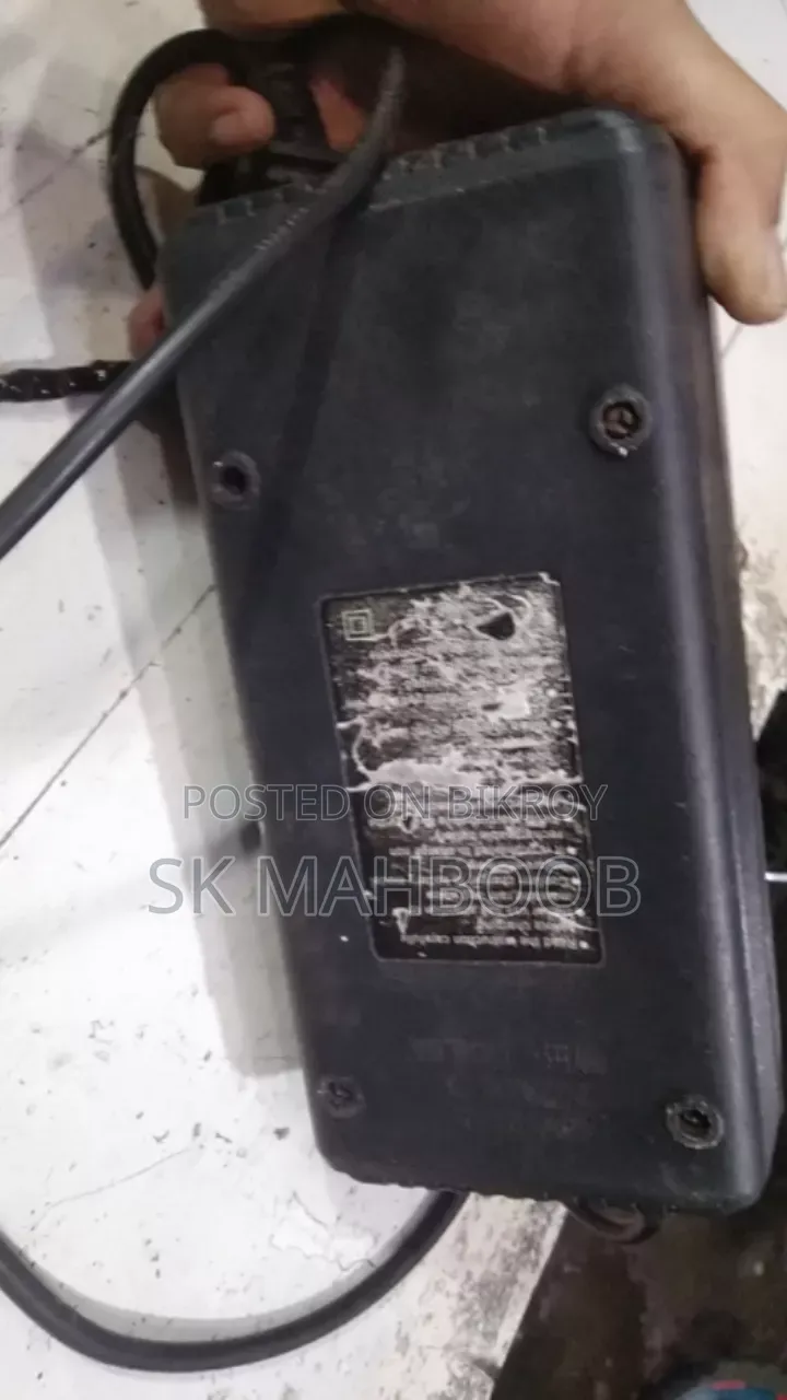 ভ্যানের চার্জার