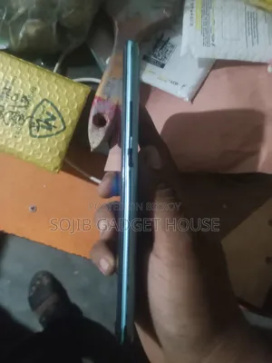 Infinix Hot 11 Play 64 GB