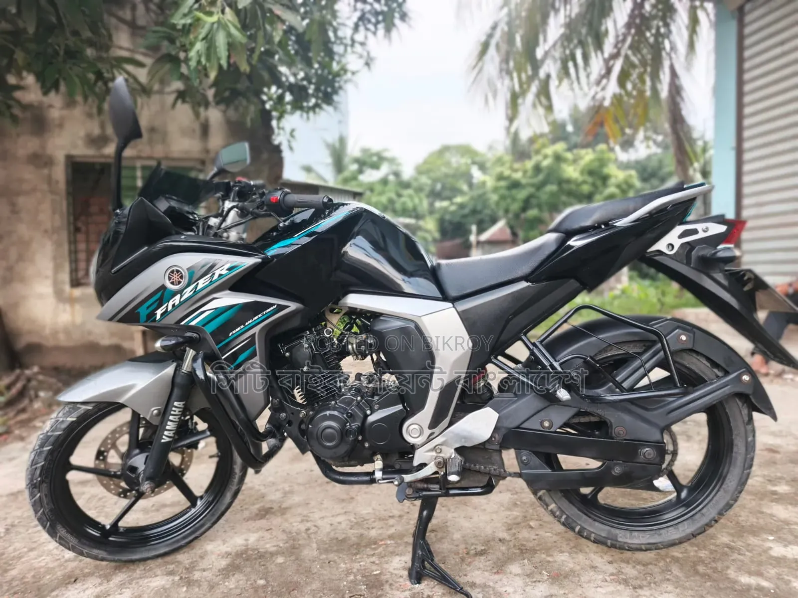 Yamaha 2019 Black