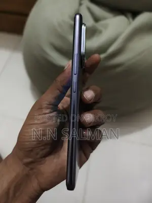 Vivo V60 ২৫৬ জিবি ধূসর