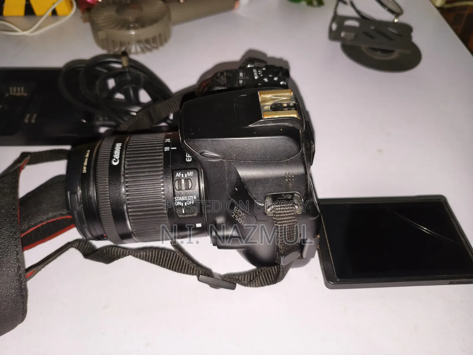 Canon 250d Dslr Camera With Original Battery, Charger And Sd Card