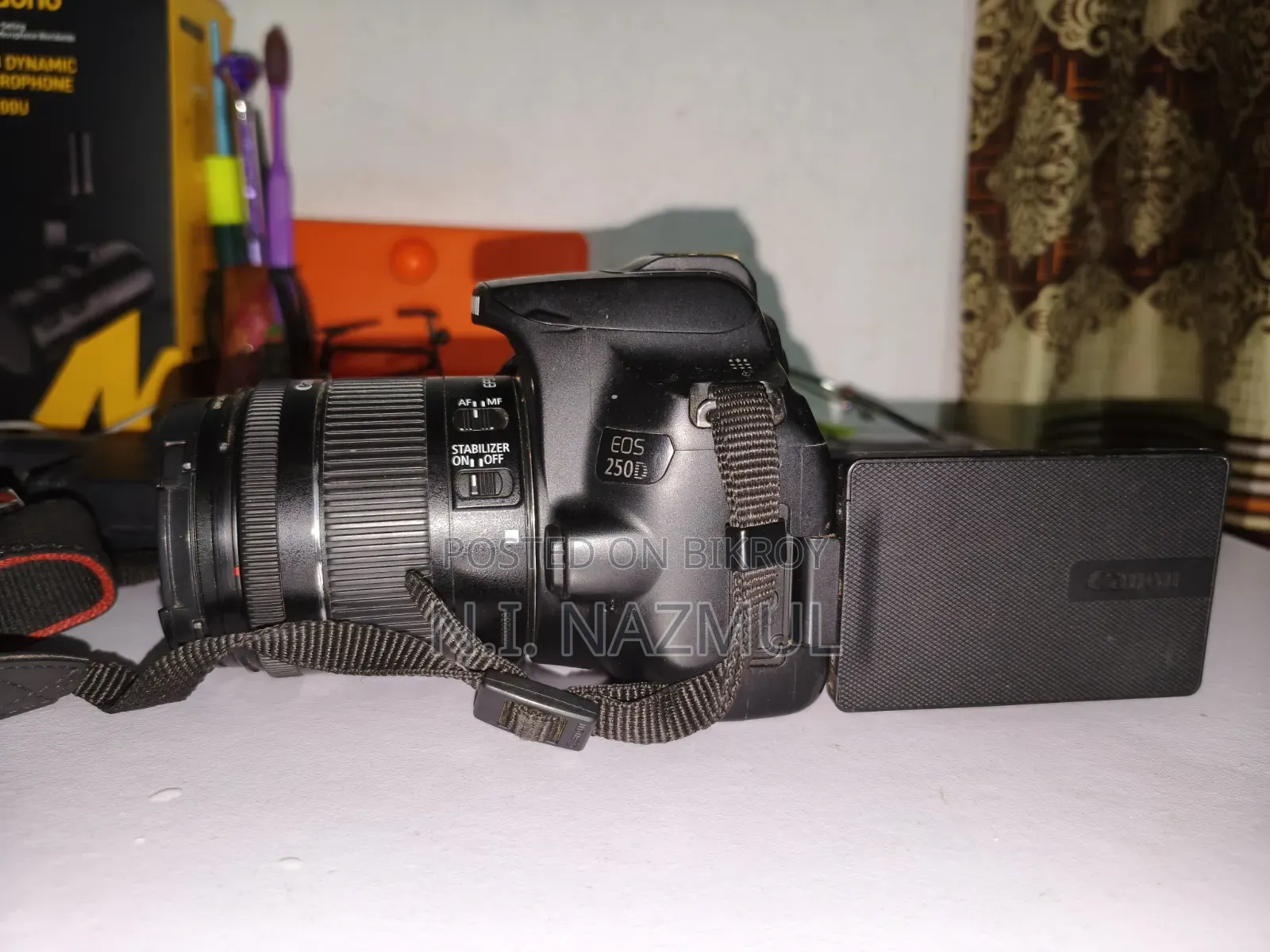 Canon 250d Dslr Camera With Original Battery, Charger And Sd Card