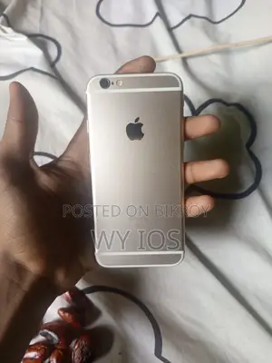 Apple iPhone 6s 32 GB Rose Gold