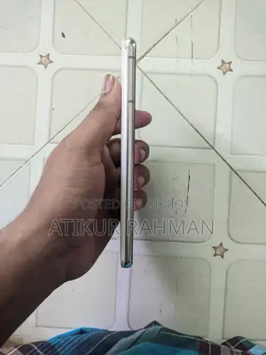 Samsung Galaxy S21 5G ২৫৬ জিবি সাদা