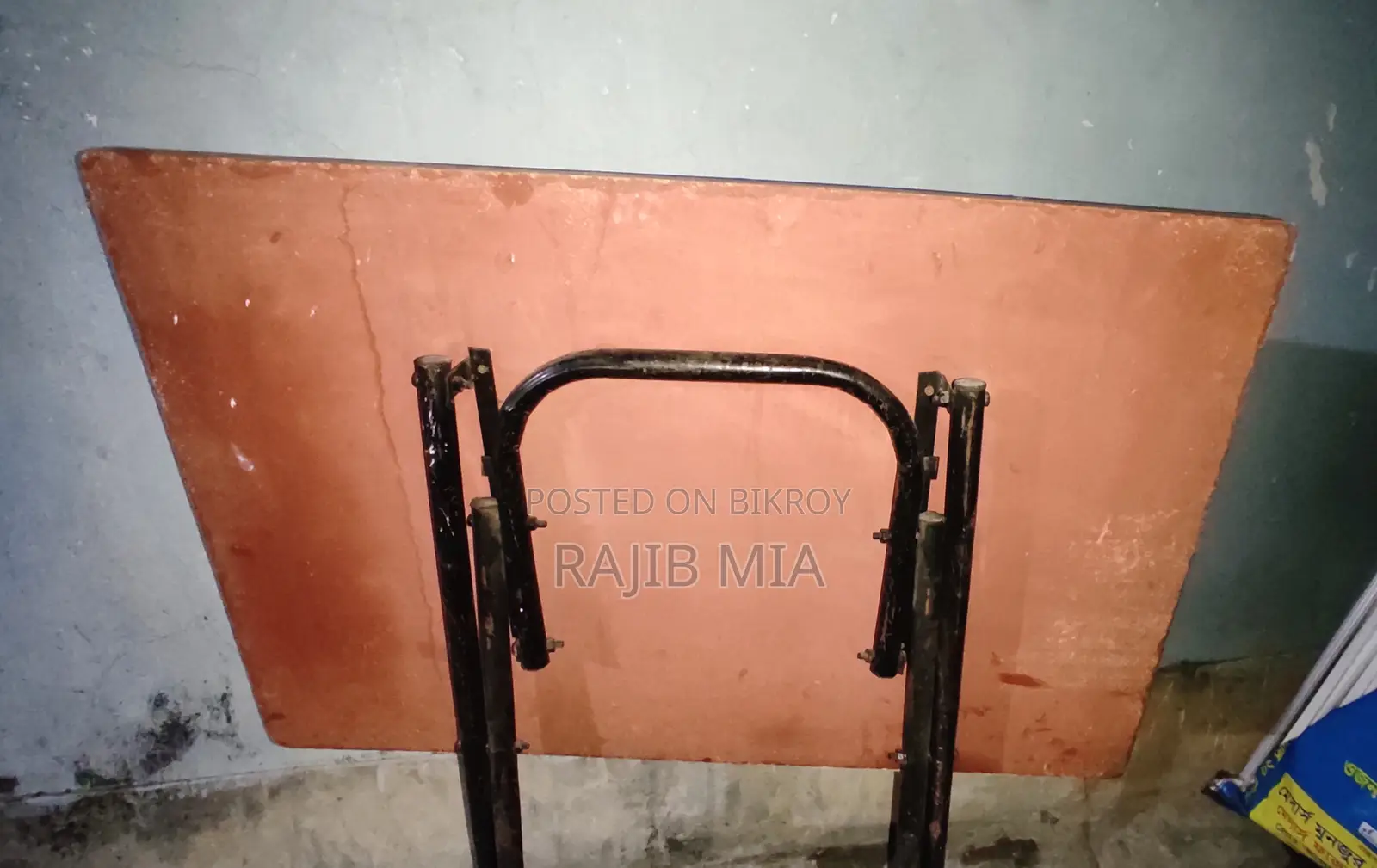 Folding Table