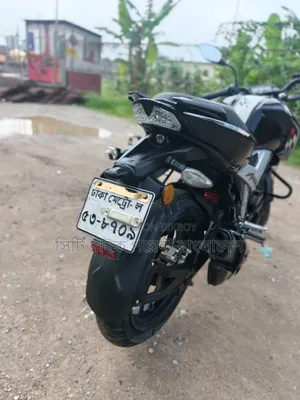 New TVS Apache RTR 160 2v Refresh X-Connect 2021 Black