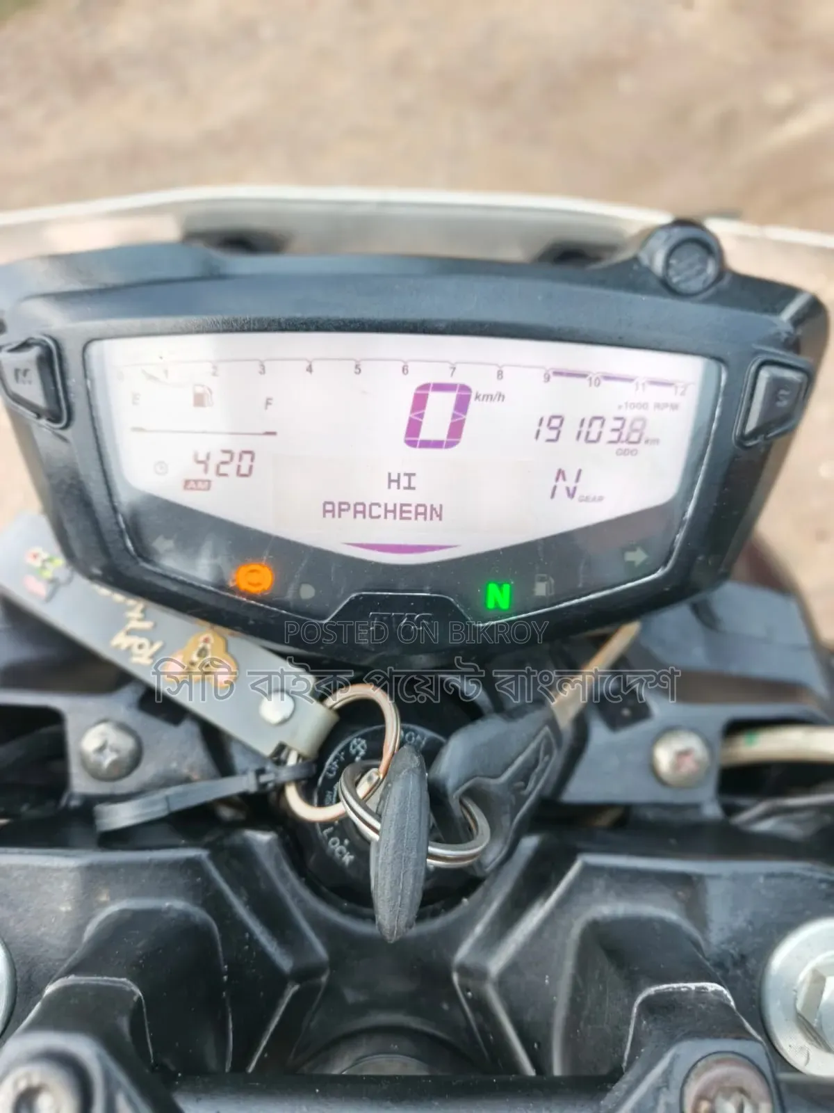 New TVS Apache RTR 160 2v Refresh X-Connect 2021 Black