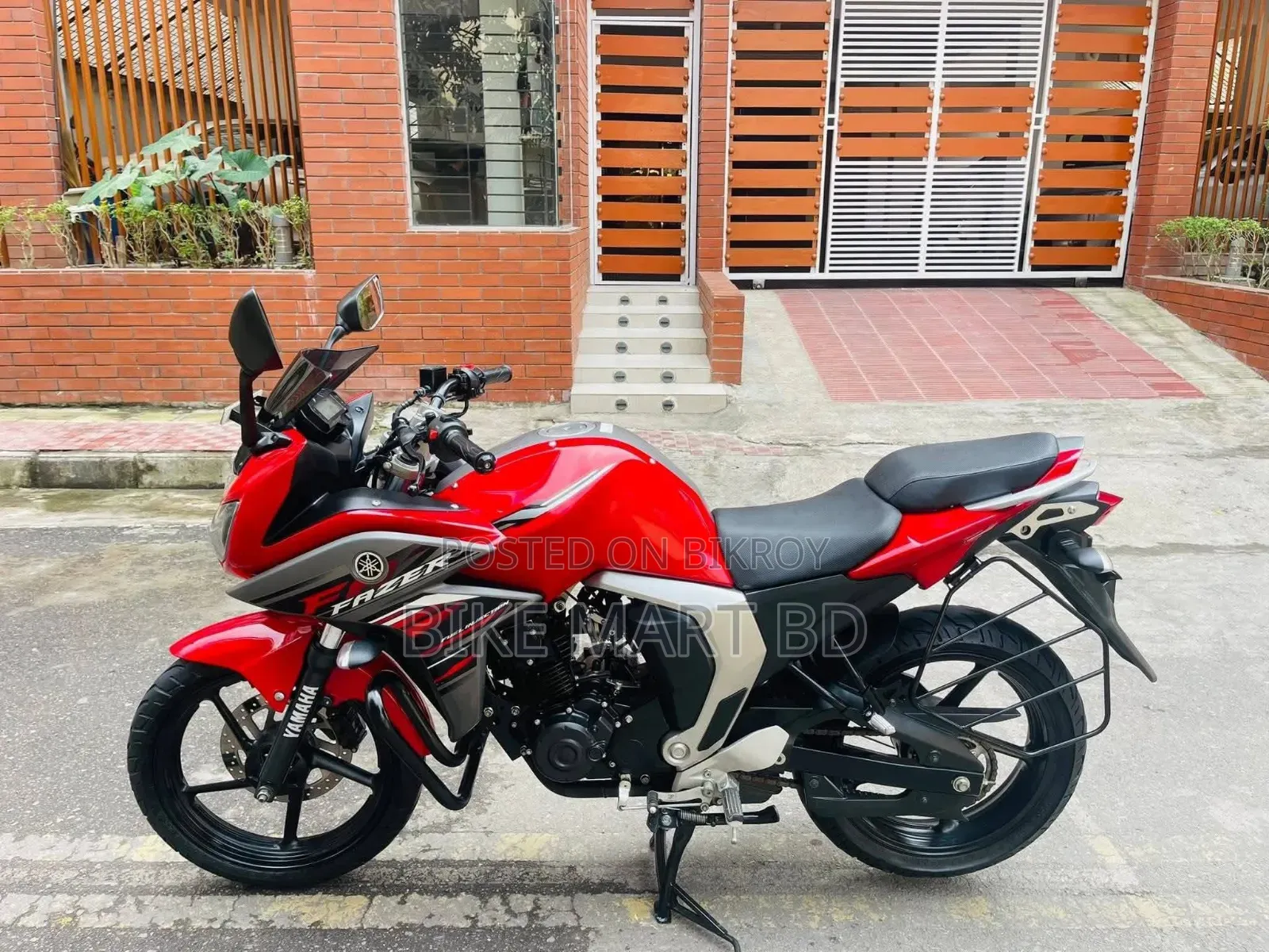 Yamaha 2026 Red
