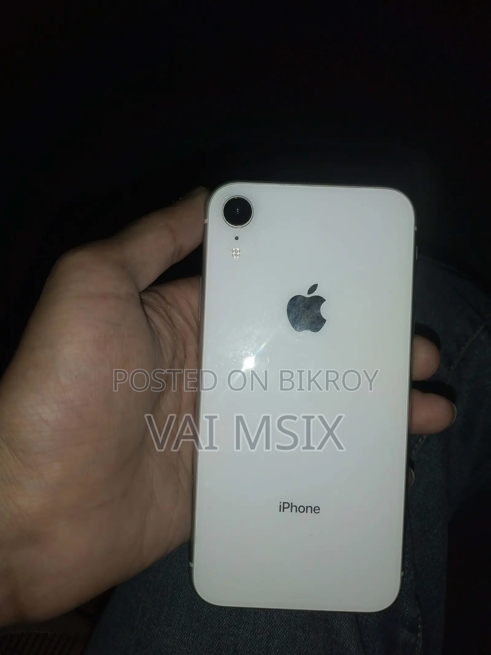 Apple iPhone XR 64 GB White