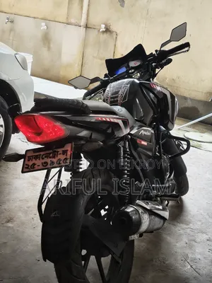 TVS Apache RTR 160 2v Refresh X-Connect 2014 Green