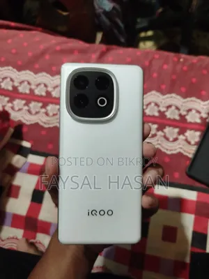 iQOO 256 GB White