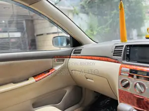 Toyota Corolla 2005 White