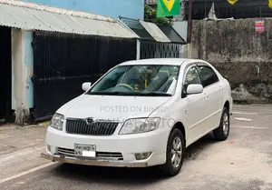 Toyota Corolla 2005 White