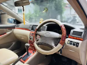 Toyota Corolla 2005 White