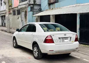Toyota Corolla 2005 White