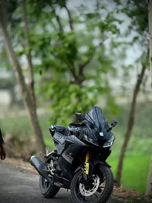 ইয়ামাহা আর১৫ ভি৩ ২০২৪ ব্ল্যাক