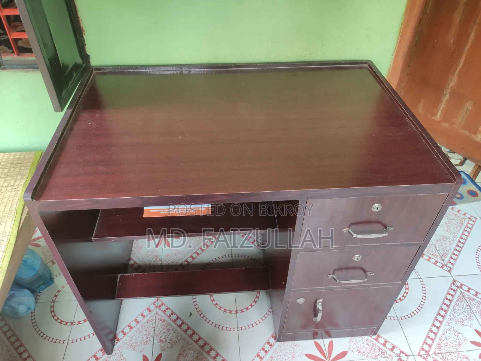 ক্যাশ/পড়া টেবিল বিক্রি