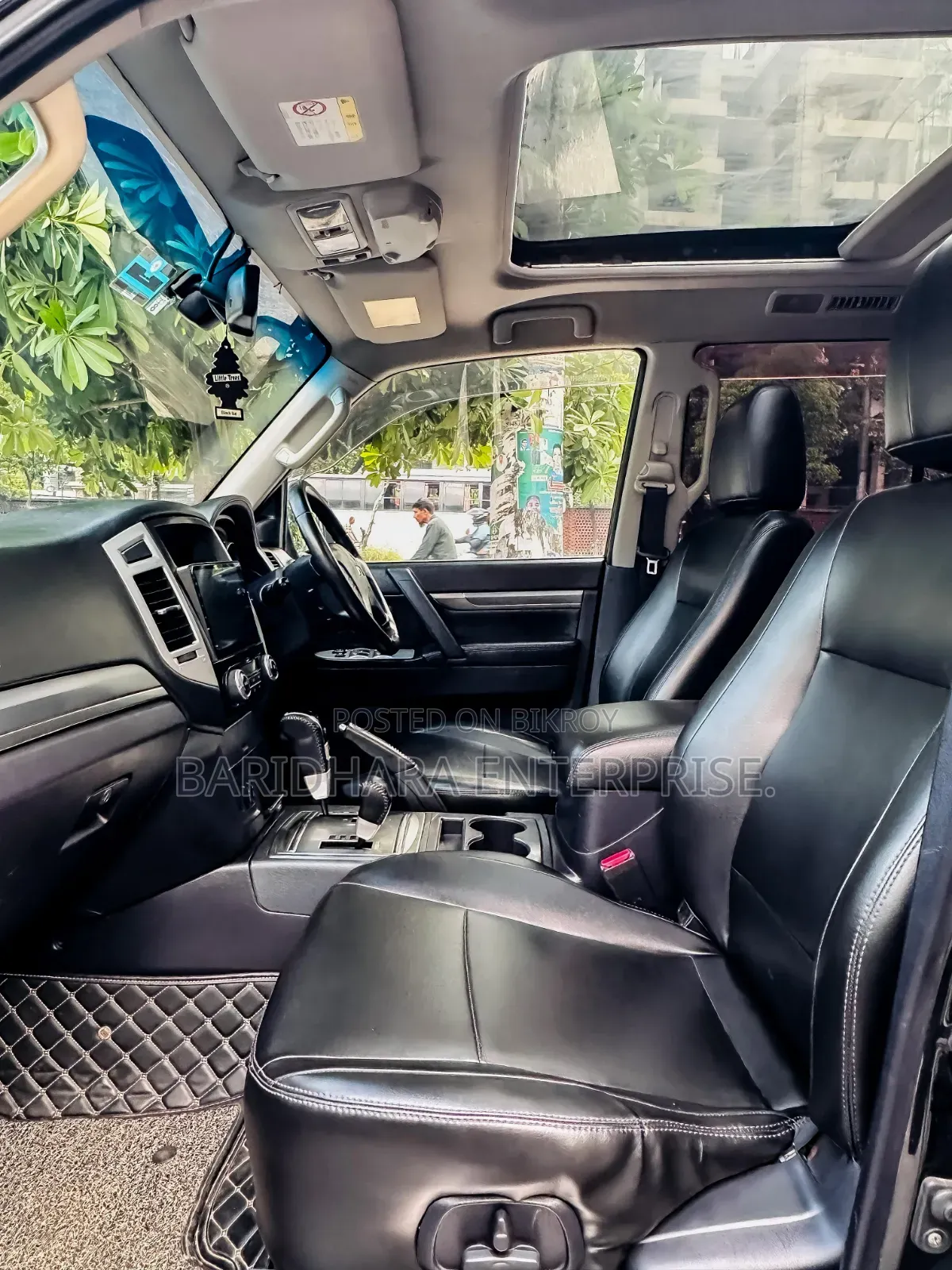 Mitsubishi Pajero 2010 Black