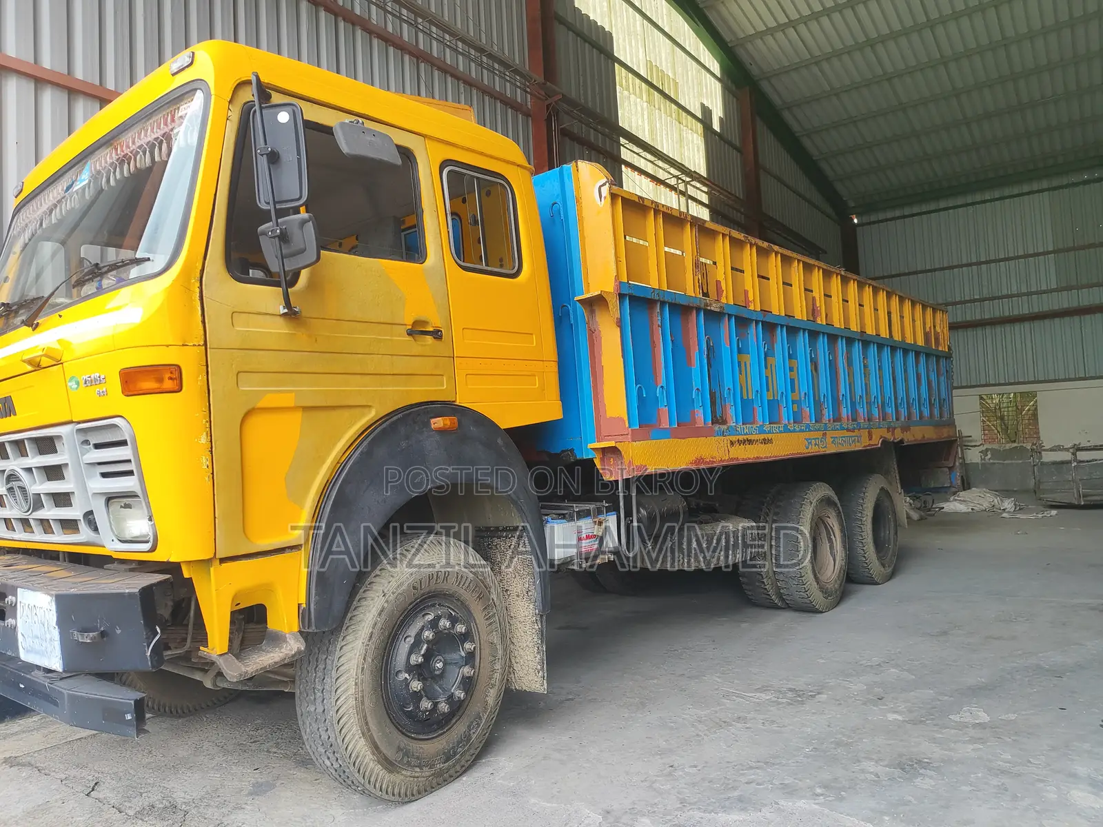 District Truck ( Tata)