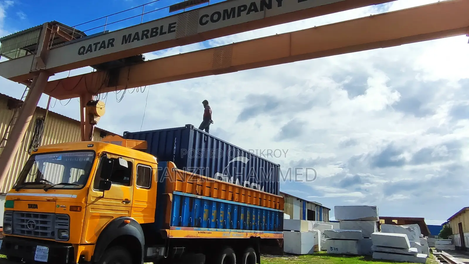 District Truck ( Tata)