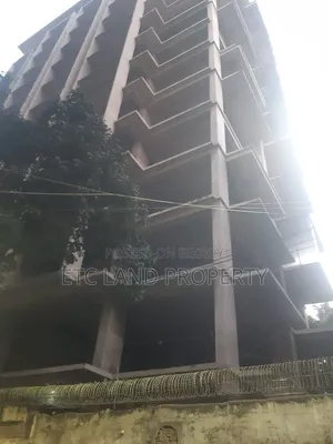 3bdrm Apartment in Basundhara R/a for Sale