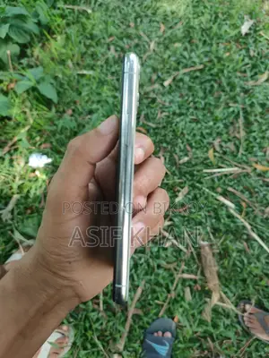 Apple iPhone 11 Pro 64 GB Gold