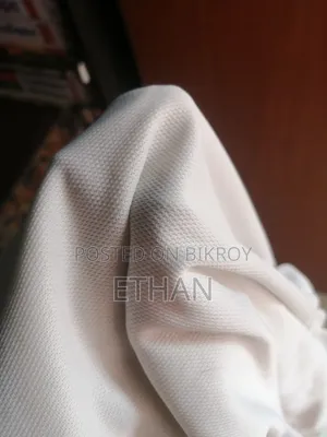 সাদা প্রিমিয়াম ড্রাই ফিট পোলো টি-শার্ট | চমৎকার কন্ডিশন | সাইজ এল
