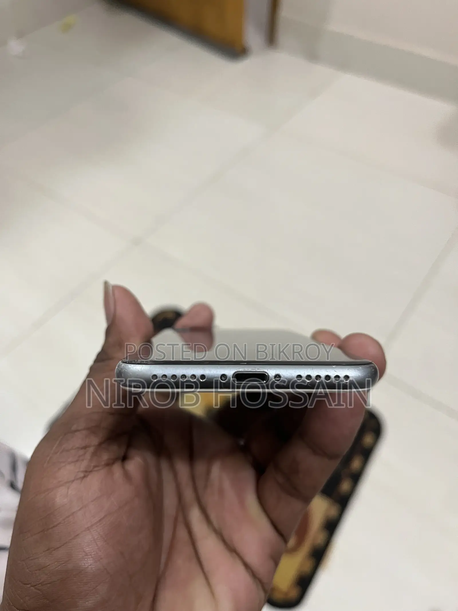 Apple iPhone 8 64 GB White